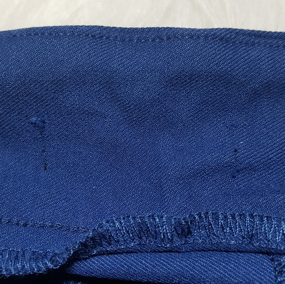 RW&Co Modern Stretch Cropped Blue Legging - Picture 9 of 11